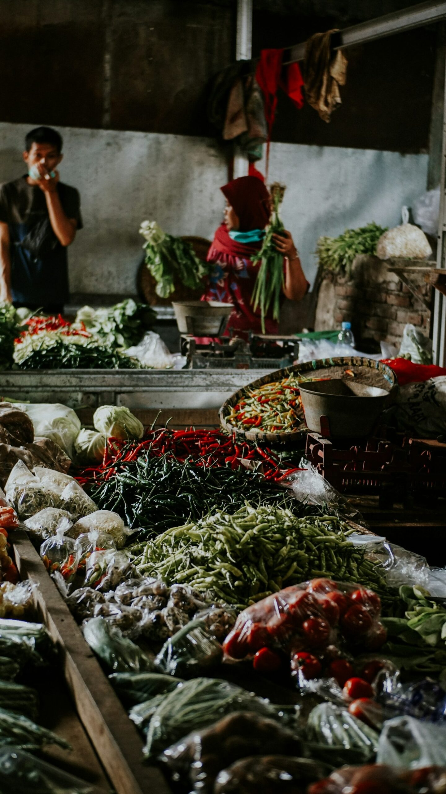 How to Make the Most of Your Chợ Nhà Xanh Trip